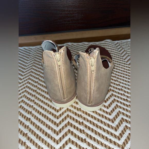 NWOT Shein size 40 cheetah print zip up back sandals - Picture 4 of 6